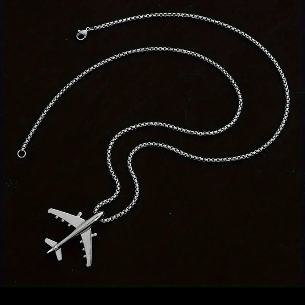 Silver Airplane Pendant Necklace. Unisex. NWT